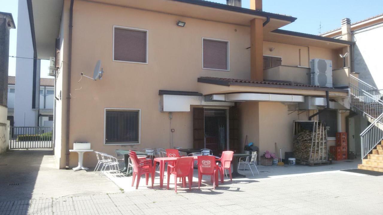 Hotel Afrodite Palu Exterior foto